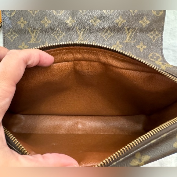 Louis Vuitton St. Germain Crossbody Bag - Picture 12 of 14